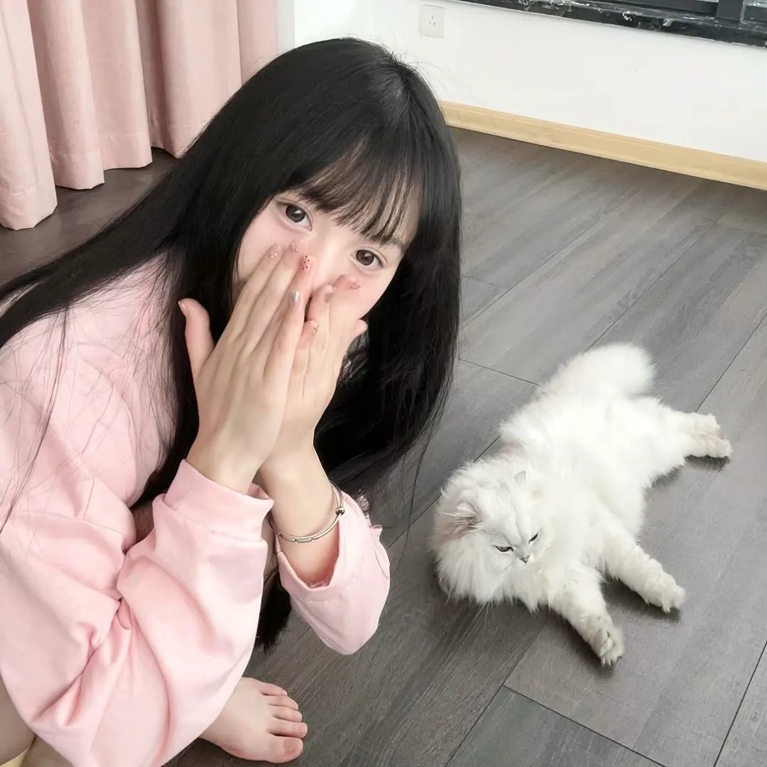 草裙诱春